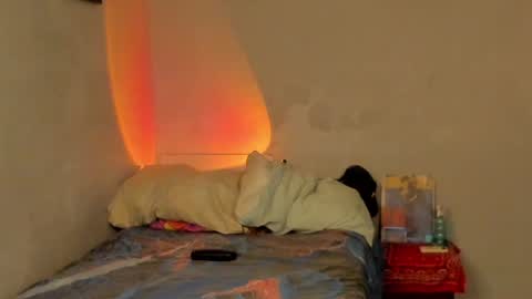 Snapshot of ivano_jones chatting on 01-19-25, 05:37 Ivano online show from 01-19-25, 05:37