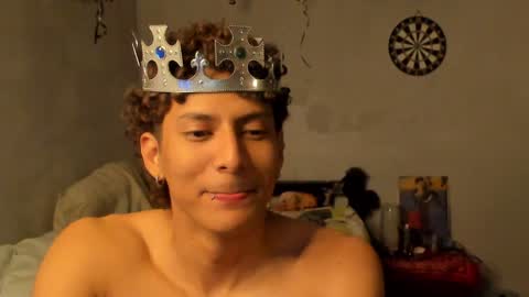 Snapshot of ivano_jones chatting on 01-26-25, 05:23 Ivano online show from 01-26-25, 05:23