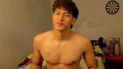 Snapshot of ivano_jones chatting on 01-30-25, 07:15 Ivano online show from 01-30-25, 07:15