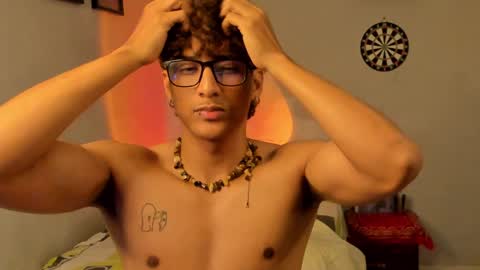 Snapshot of ivano_jones chatting on 02-05-25, 09:46 Ivano online show from 02-05-25, 09:46