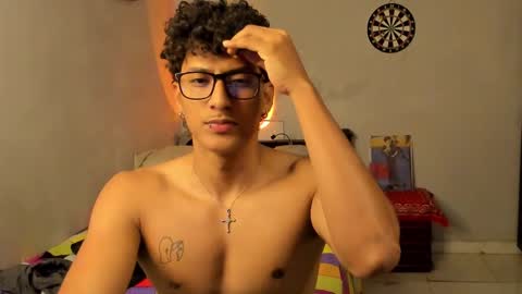 Snapshot of ivano_jones chatting on 02-24-25, 09:10 Ivano online show from 02-24-25, 09:10