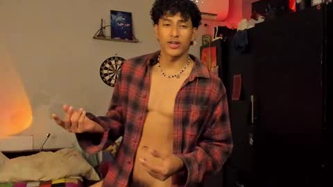 Snapshot of ivano_jones chatting on 02-26-25, 02:26 Ivano online show from 02-26-25, 02:26