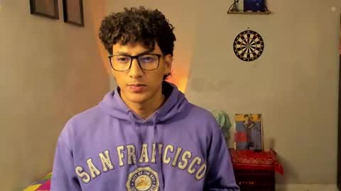 Snapshot of ivano_jones chatting on 03-05-25, 10:00 Ivano online show from 03-05-25, 10:00