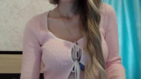 Snapshot of ivetta911 chatting on 10-15-25, 07:19 ivetta911 online show from 10-15-25, 07:19