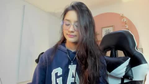 I V E T T E online show from 04-29-26, 07:42