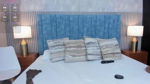 Valeria Sanders online show from 03-12-26, 06:36