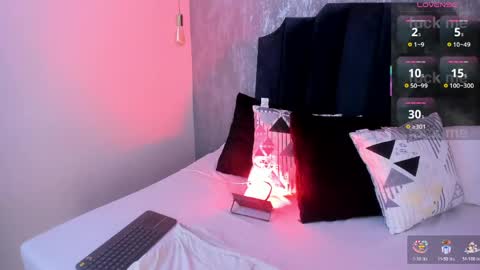 Snapshot of ivi_jones_ chatting on 04-19-26, 08:33 Ivi jones online show from 04-19-26, 08:33