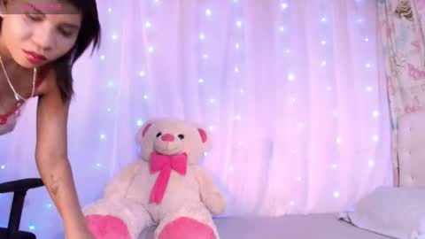  Ivon  Miss Jones  online show from 12-17-25, 03:23