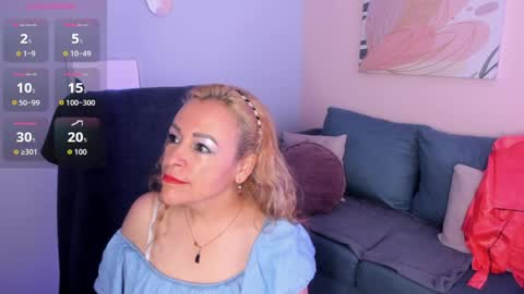 Snapshot of ivonne_4 chatting on 05-23-26, 01:37 Ivonne online show from 05-23-26, 01:37