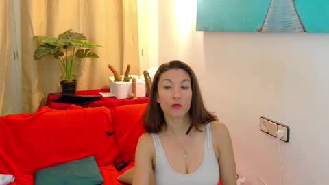 Ivonne online show from 03-19-26, 09:46