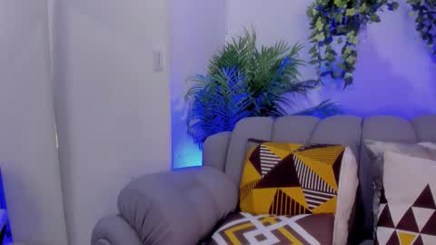 Snapshot of ivonne_torres chatting on 11-05-25, 03:39 ivonne_torres online show from 11-05-25, 03:39