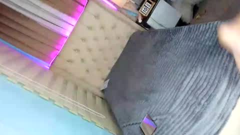 its my birthdayy online show from 04-25-26, 06:27