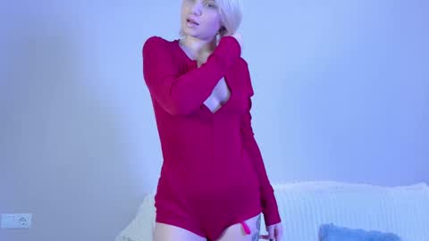 ivory_soule online show from 09-28-25, 04:23