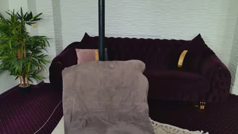 Celine online show from 10-24-25, 05:04