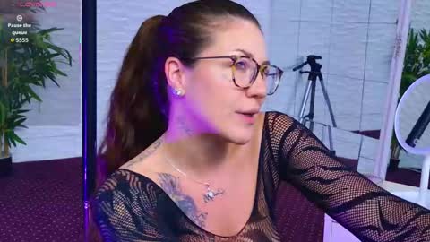 Celine online show from 11-15-25, 06:00