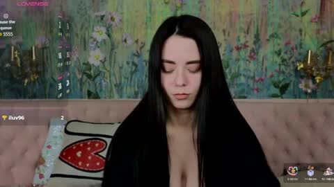 ivorywood_ online show from 04-19-26, 05:56