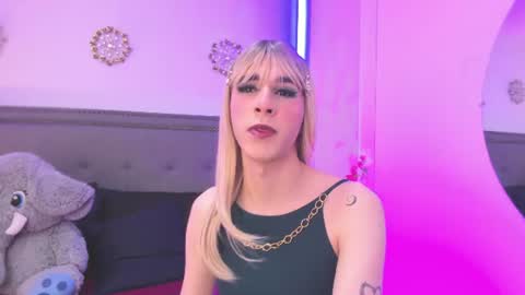 ivi rosse  online show from 07-15-26, 02:33