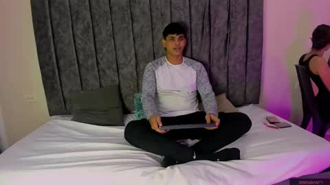 ivy_and_joseph online show from 03-04-25, 01:17