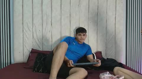 ivy_and_joseph online show from 10-04-25, 08:18