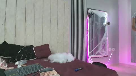 ivy_and_joseph online show from 10-08-25, 09:01