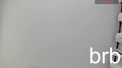 Ivy and Molly online show from 12-04-24, 03:21