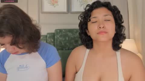 Ivy and Molly online show from 12-12-24, 10:34