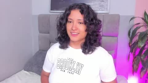 Ivy and Molly online show from 09-23-25, 08:01