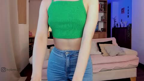 Ivy  online show from 09-23-25, 03:20