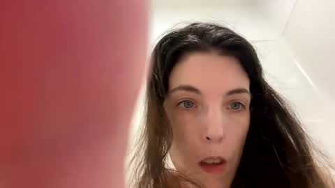 ivy_rose90 online show from 05-01-26, 02:05
