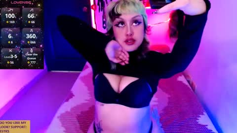 You can find more of me here  online show from 03-01-25, 03:49