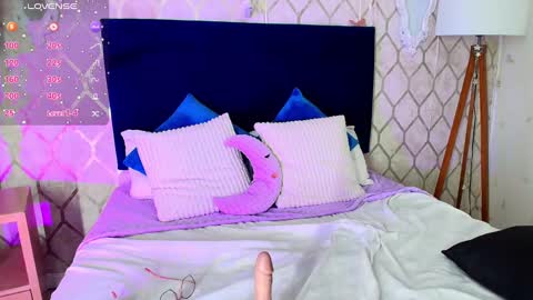 Snapshot of ivy_star1 chatting on 02-07-25, 06:24 Ivy online show from 02-07-25, 06:24