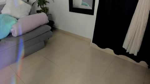 I V Y online show from 04-08-26, 01:38