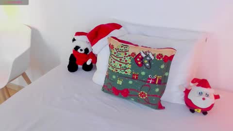 Ivy  online show from 12-22-25, 11:18