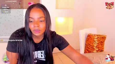 Snapshot of ivybliss8 chatting on 12-28-24, 02:53 i v y  b l i s s online show from 12-28-24, 02:53