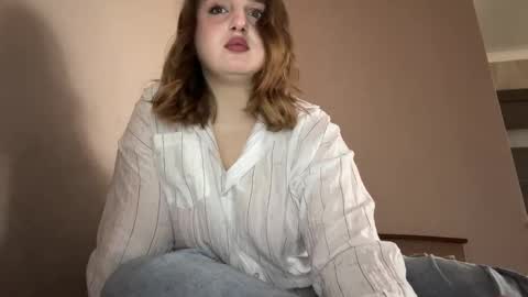 ivyglimpse online show from 09-12-25, 10:26