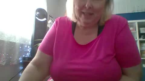 ivyjane3522 online show from 06-07-26, 01:26