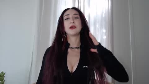 Ivy Rosie online show from 11-13-25, 04:17