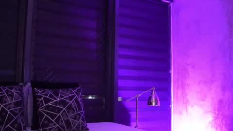 IvyRowa online show from 09-29-25, 06:02