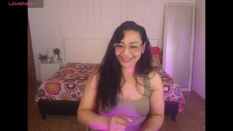 ivyshine7 online show from 04-21-26, 07:39