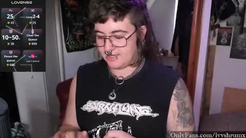 Snapshot of ivyshrumx chatting on 09-13-25, 01:49 Ivy ShrumX online show from 09-13-25, 01:49