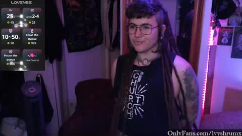 Snapshot of ivyshrumx chatting on 09-27-25, 02:16 Ivy ShrumX online show from 09-27-25, 02:16