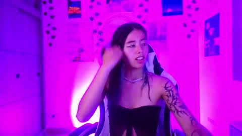 Ivy  online show from 03-12-26, 11:22