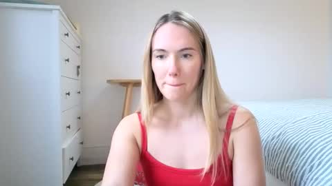 ivyyy1995 online show from 01-08-26, 03:03