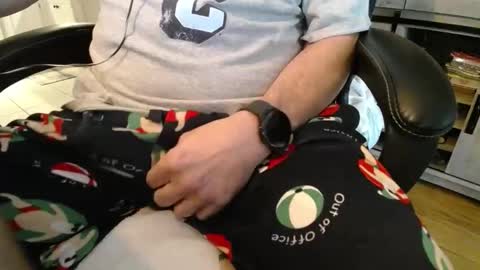 iwanttolicku40 online show from 12-30-24, 05:55