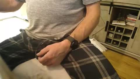 iwanttolicku40 online show from 10-19-25, 10:43