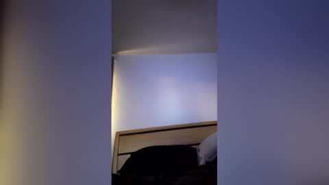 Snapshot of iwantu1230 chatting on 03-11-26, 10:43 iwantu1230 online show from 03-11-26, 10:43