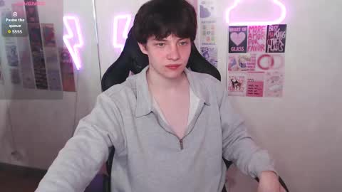 Maxim online show from 04-28-26, 02:27