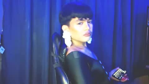 iya143 online show from 09-19-25, 12:39