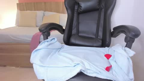 Iza online show from 03-06-25, 08:30