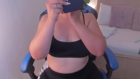 Iza online show from 03-17-26, 12:52